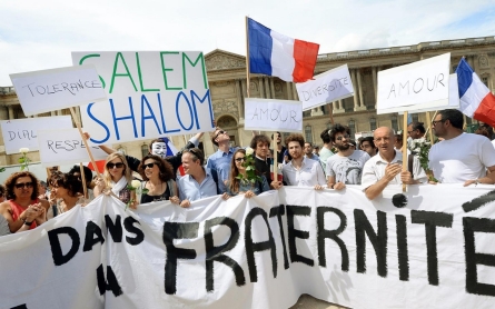 France jolts Mideast peace process