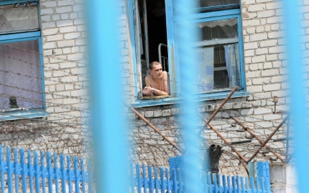 Eastern Ukraine prisoners, pretrial detainees languish in legal limbo