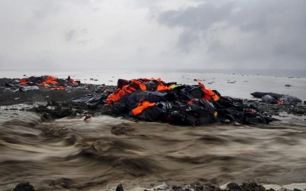 At least 45 refugees drown off Greece