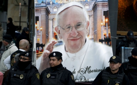 Pope Francis speaks out against corruption in Mexico 