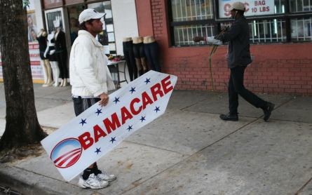 Forecasters: Repealing ‘Obamacare’ would raise US deficit 