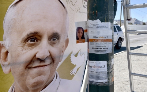 Thumbnail image for Mexican peasants and mothers of missing say diocese barring them from pope