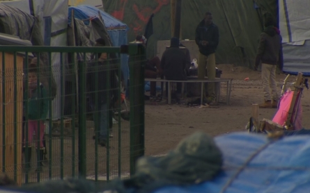 Children in Calais await freedom