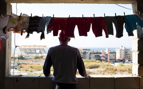 Thumbnail image for Syrian refugees make home in an abandoned Lebanese building