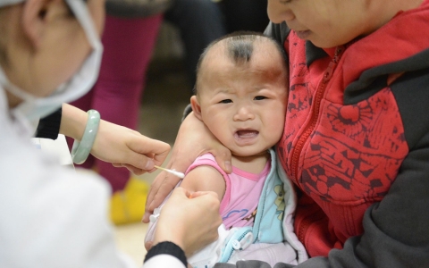 Thumbnail image for China investigates vaccine maker after baby deaths