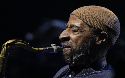 Thumbnail image for Grammy-winning saxophonist<br>Yusef Lateef dies at 93