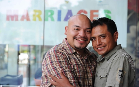 Thumbnail image for US extends visas to same-sex spouses abroad