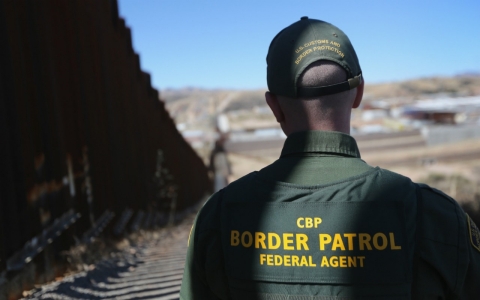 Thumbnail image for Border Patrol grows as seizures drop