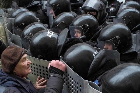 Thumbnail image for Ukrainian president signs anti-protest law