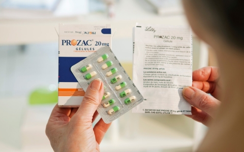 Study links Prozac, Paxil use with birth defects