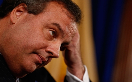 Former Christie ally says NJ gov knew of bridge closures as they happened