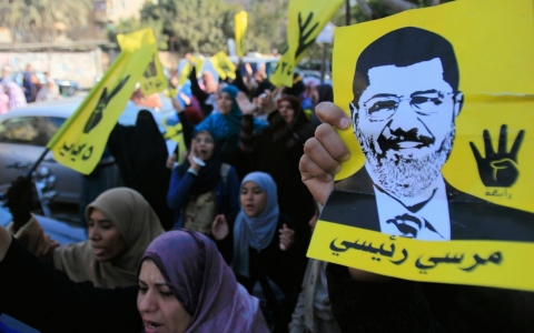 Thumbnail image for Morsi trial delayed due to 'bad weather'