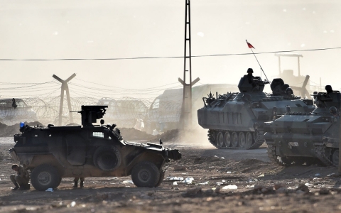 Thumbnail image for US-led strikes push back ISIL in Kobane as Kurds demand Turkey act