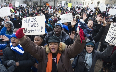 Thumbnail image for Protesters march on Washington, demand end to 'blue on black crime'