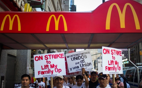 Thumbnail image for Labor board attorney backs up claims McDonald’s violated labor rights