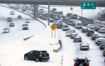 Winter storm blankets East Coast day after socking South