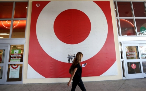 Thumbnail image for  Target data breach hits chain’s profits