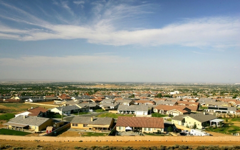 Thumbnail image for Study: Suburban sprawl hurts social mobility