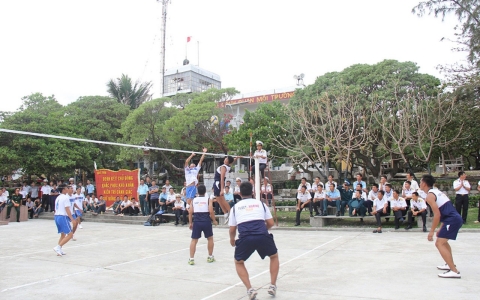 Thumbnail image for Volleyball game on South China Sea island angers Beijing