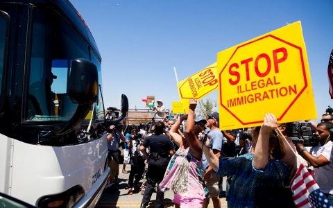Thumbnail image for Murrieta immigration debate: Should they stay or should they go?