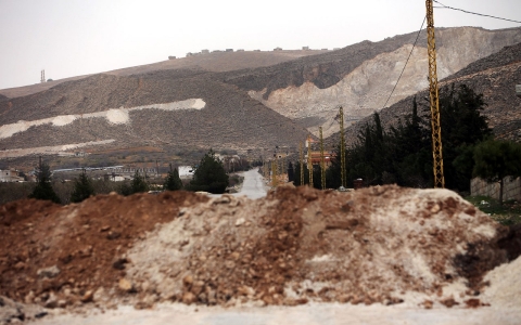 Thumbnail image for Syrian rebels raid Lebanese town, abduct soldiers