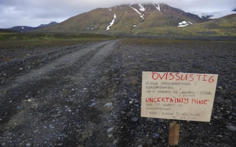 Thumbnail image for Icelandic volcano threatens air travel