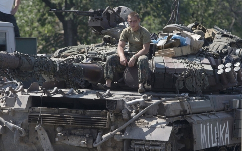 Thumbnail image for Ukraine’s army on outskirts of rebel stronghold