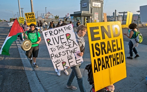 Thumbnail image for Seattle protesters aim to block Israeli cargo ship over Gaza siege