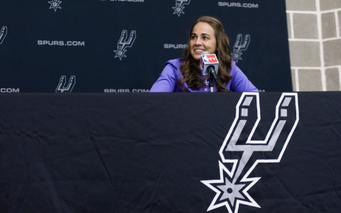 Thumbnail image for NBA team hires league’s first female full-time assistant coach