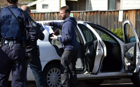 Thumbnail image for Australia police foil suspected ISIL-linked beheading plot