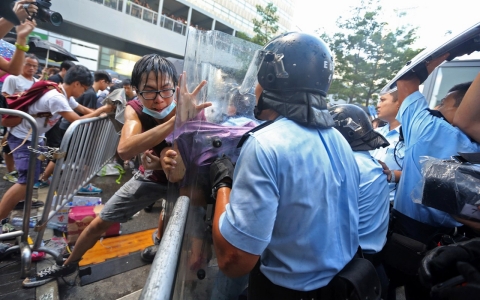 Thumbnail image for Thousands rally in Hong Kong as police arrest pro-democracy protesters