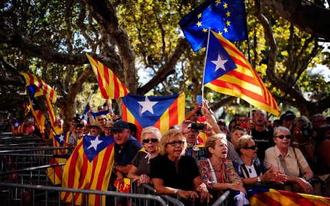 Thumbnail image for Spanish court suspends Catalonia independence vote