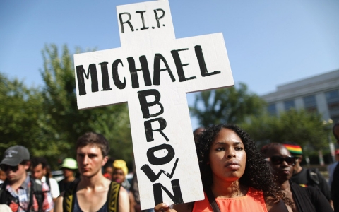 Thumbnail image for Local newspaper: New witnesses emerge in Michael Brown police shooting