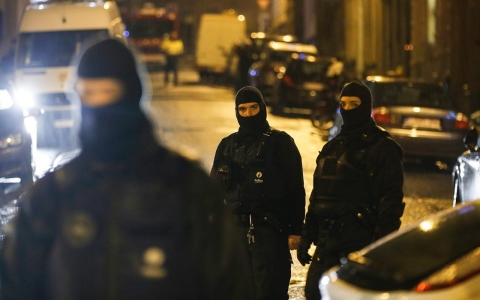 Thumbnail image for Arrests in France, Germany amid terror tension 