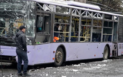 Thumbnail image for City bus shelled in eastern Ukraine