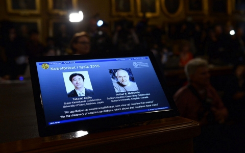 Thumbnail image for Pair awarded Nobel physics prize for solving elusive particle puzzle