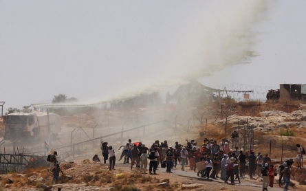 What is Skunk spray Israel uses against Palestinians?