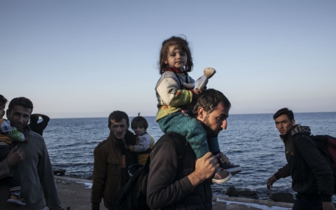 Thumbnail image for US governors balk at Syrian refugees after Paris attacks