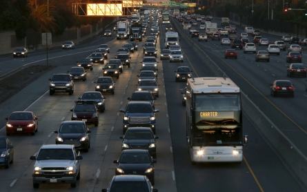 Facebook offers workers $10K to cut the commute