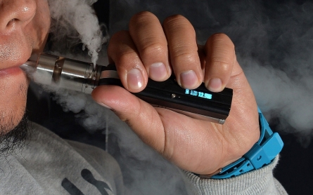 Artificial flavoring in e-cigarettes linked to lung disease, study says