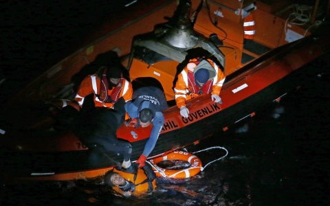 Thumbnail image for Six children die off Turkey coast trying to reach Europe