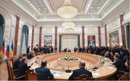 Ukraine peace talks continue past dawn