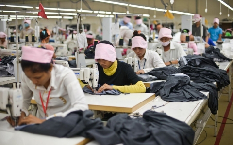 Thumbnail image for Cambodian garment workers rise up and face a crackdown