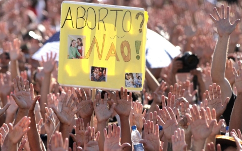 Thumbnail image for Brazilian women risk life, liberty in having to seek backstreet abortions