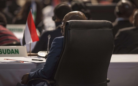 Thumbnail image for Sudan's Bashir flies out of S. Africa, defying judges in ICC arrest case