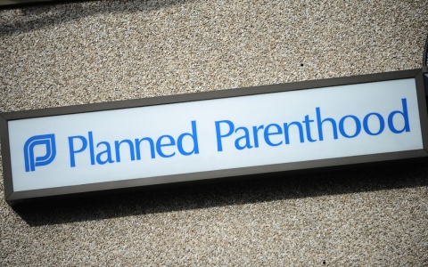 Thumbnail image for Arkansas governor cuts state contracts with Planned Parenthood