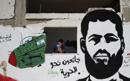 Palestinian political prisoner ends hunger strike