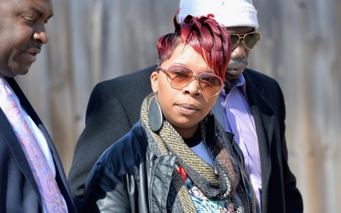 Thumbnail image for One year after Michael Brown’s killing, his mother vows to ‘never forgive’