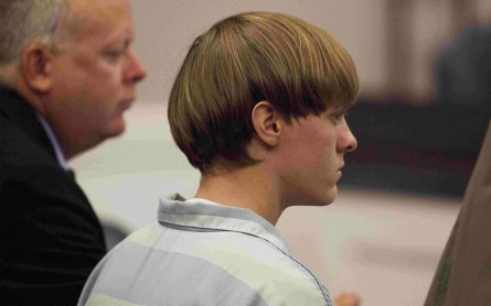 Accused gunman in Charleston church shooting proposes guilty plea