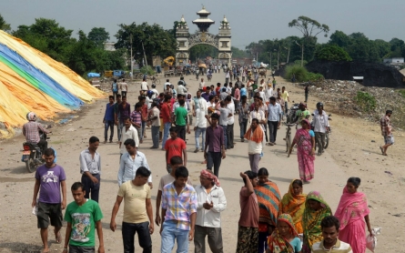 Nepal anti-charter protesters block India supplies